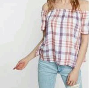 🌷HP 🌸 2/21/18 Plaid Off the Shoulder Blouse